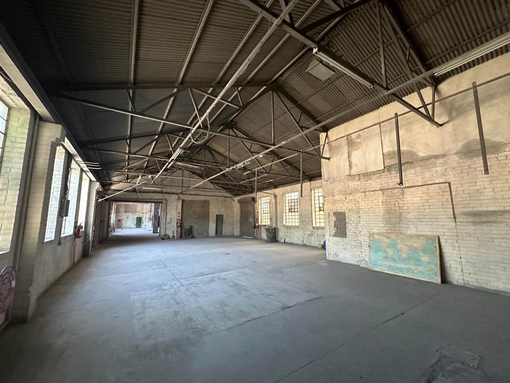 1850  m² Industrial space in Booysens Reserve photo number 10