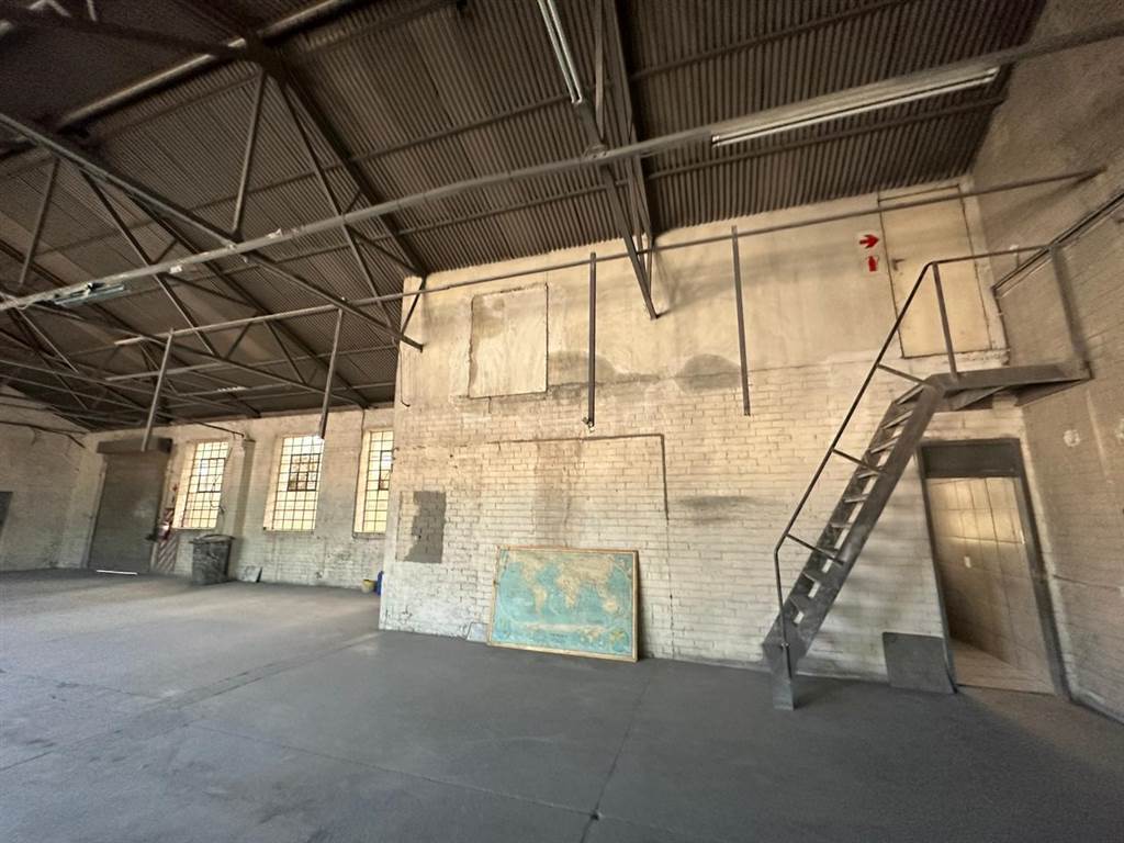 1850  m² Industrial space in Booysens Reserve photo number 22