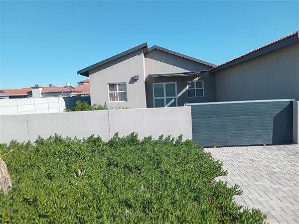 2 Bedroom House 2 Bedroom House