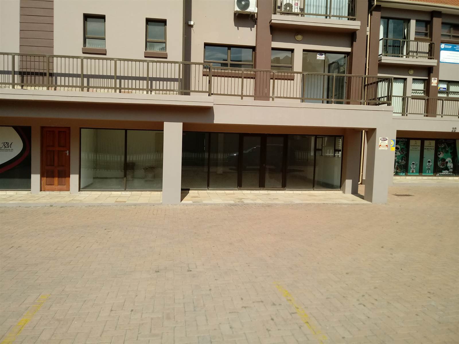125  m² Commercial space in Diaz Beach photo number 13