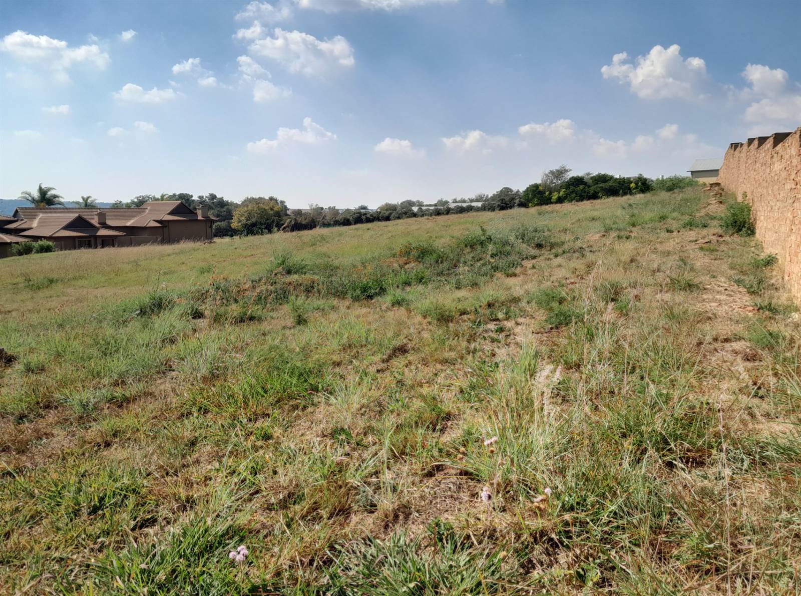 8618 m² Land available in Mooikloof Heights photo number 3