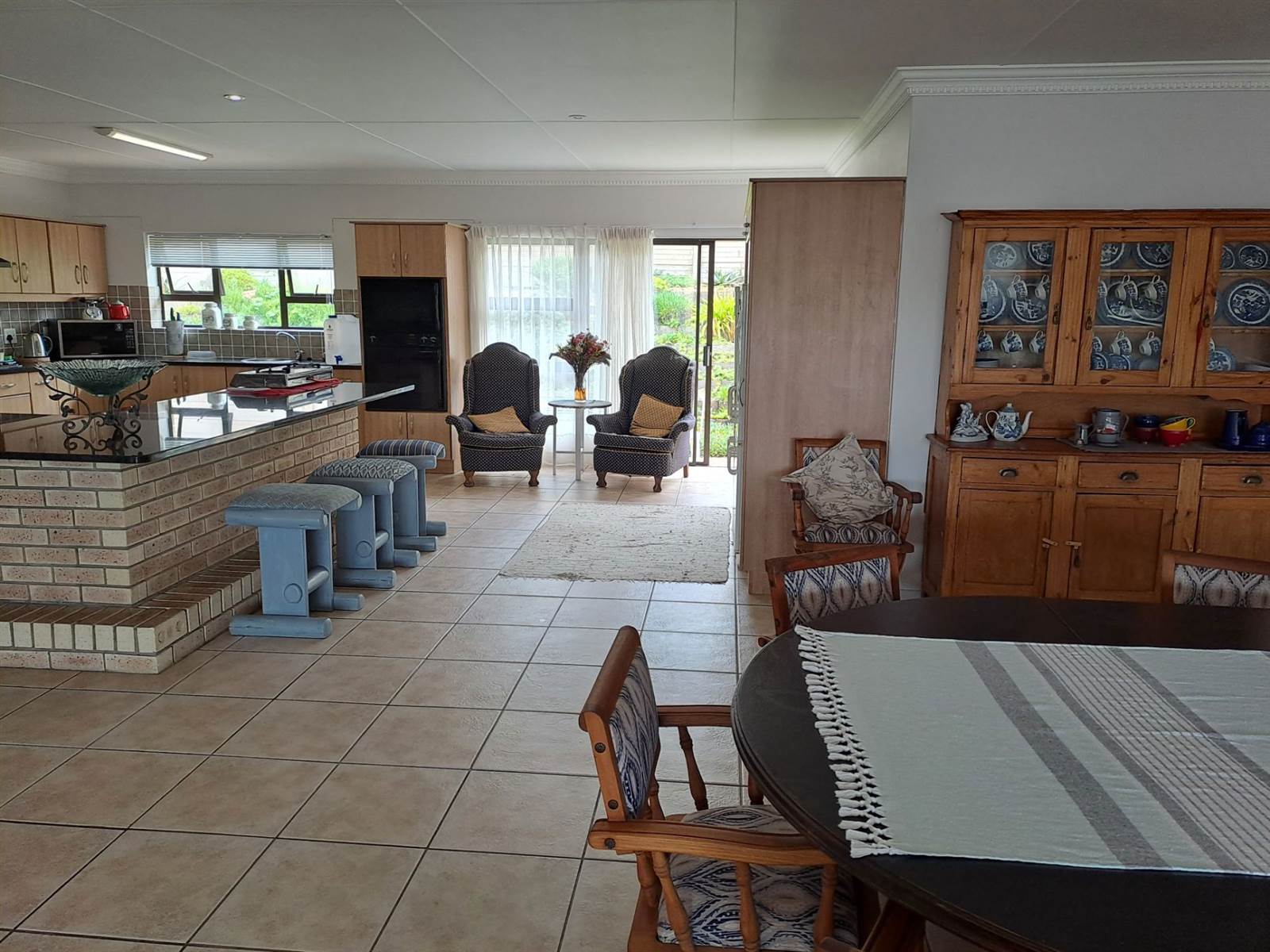 6 Bed House in Jongensfontein photo number 11