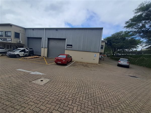 216  m² Industrial space