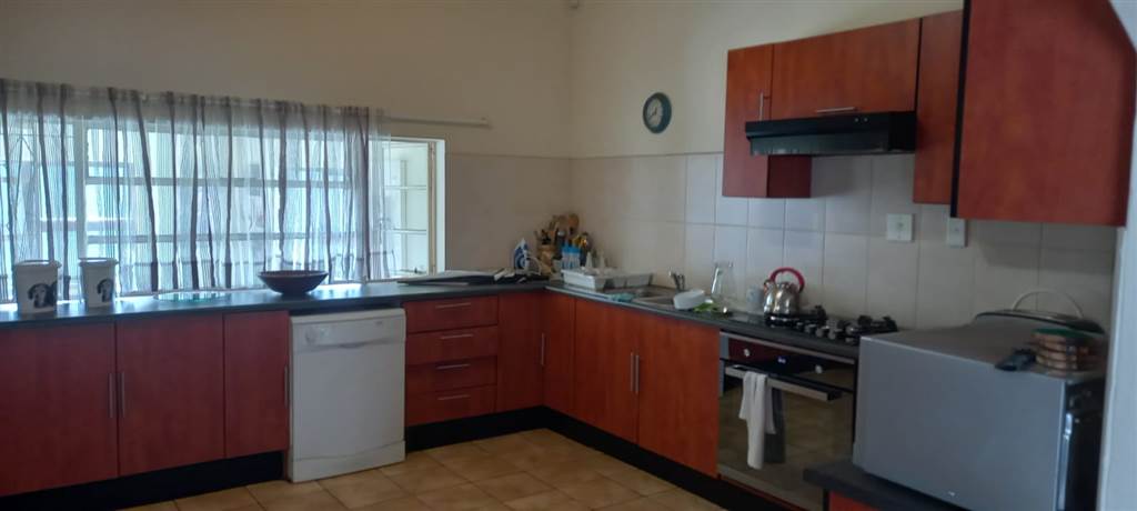 3 Bed House in Brakpan Central photo number 9