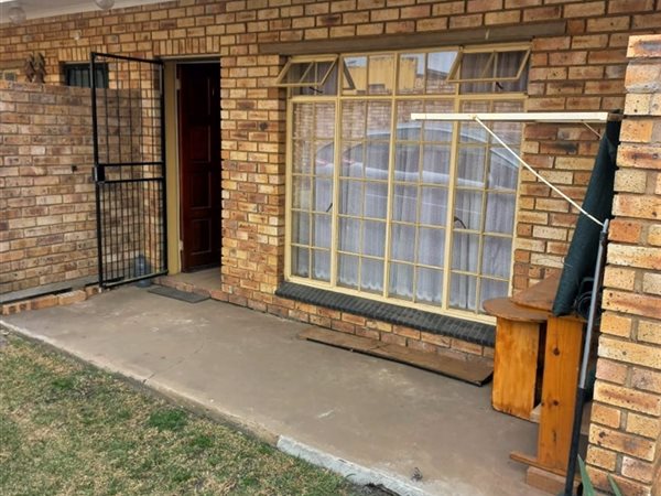 1 Bed Apartment in Parys