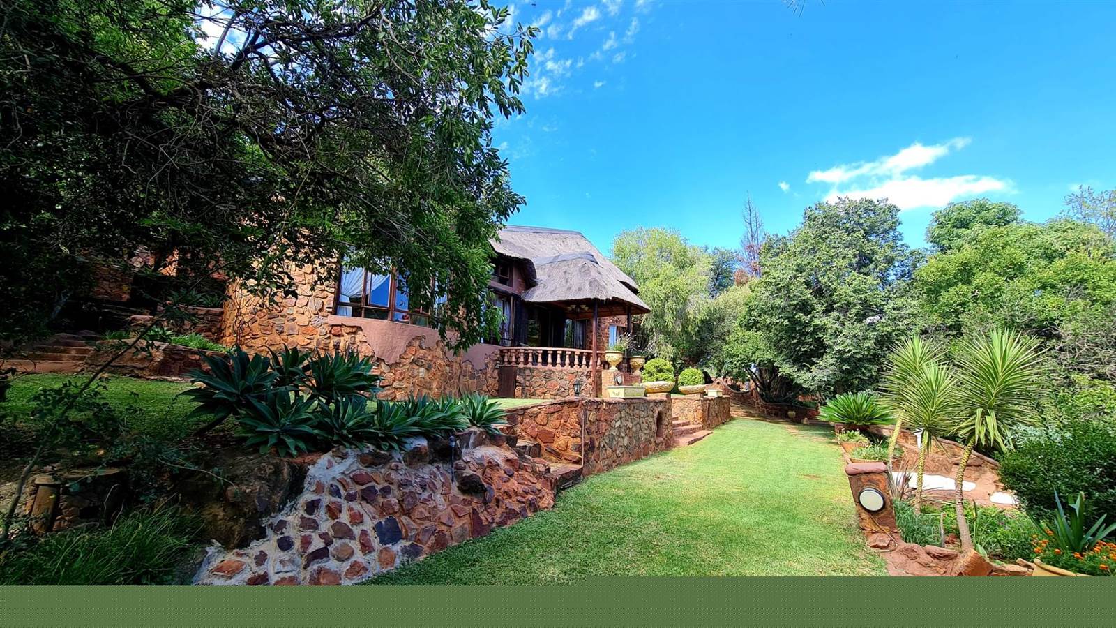 8 Bed House in Pretoria West photo number 1