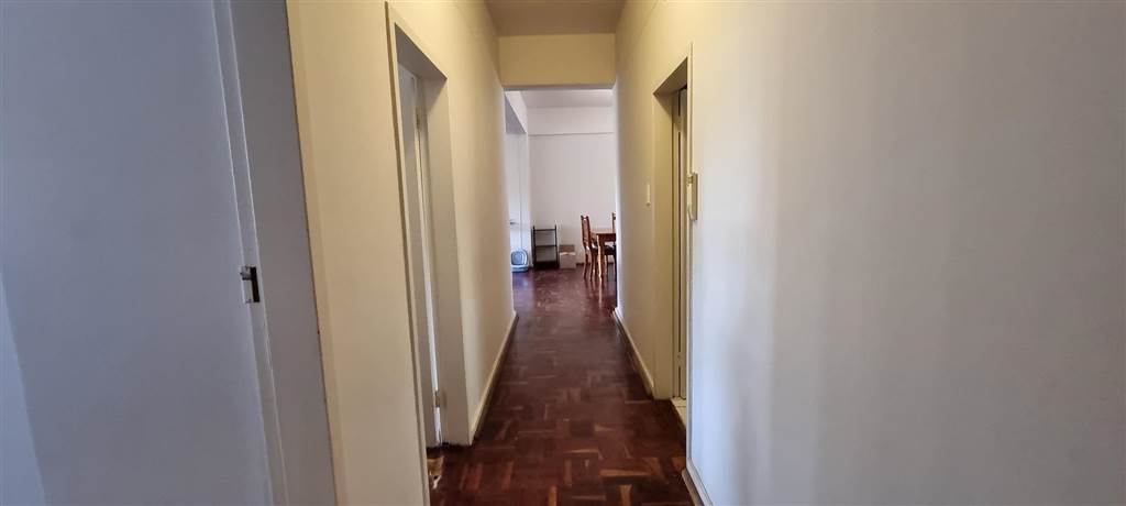 2 Bed Apartment in Illovo photo number 12