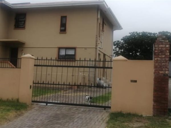 3 Bedroom House 3 Bedroom House
