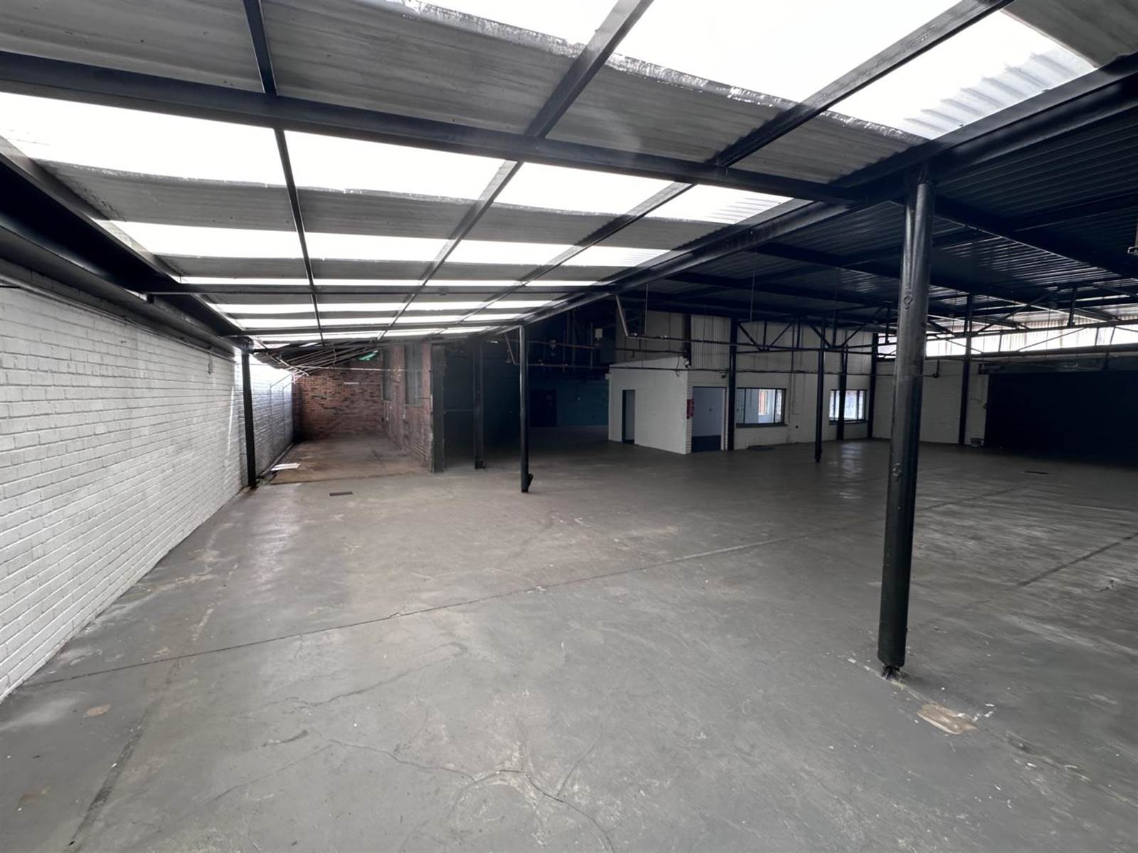 1000  m² Industrial space in Danville photo number 26