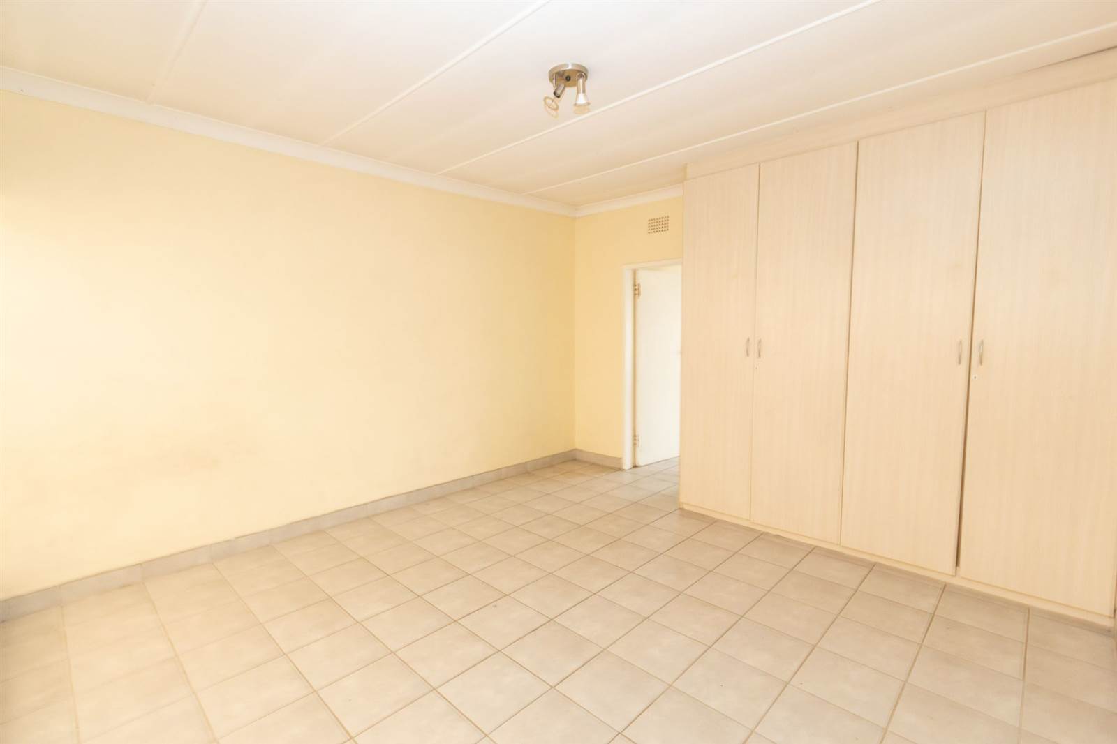 2 Bed Apartment in Kempton Park Central photo number 17