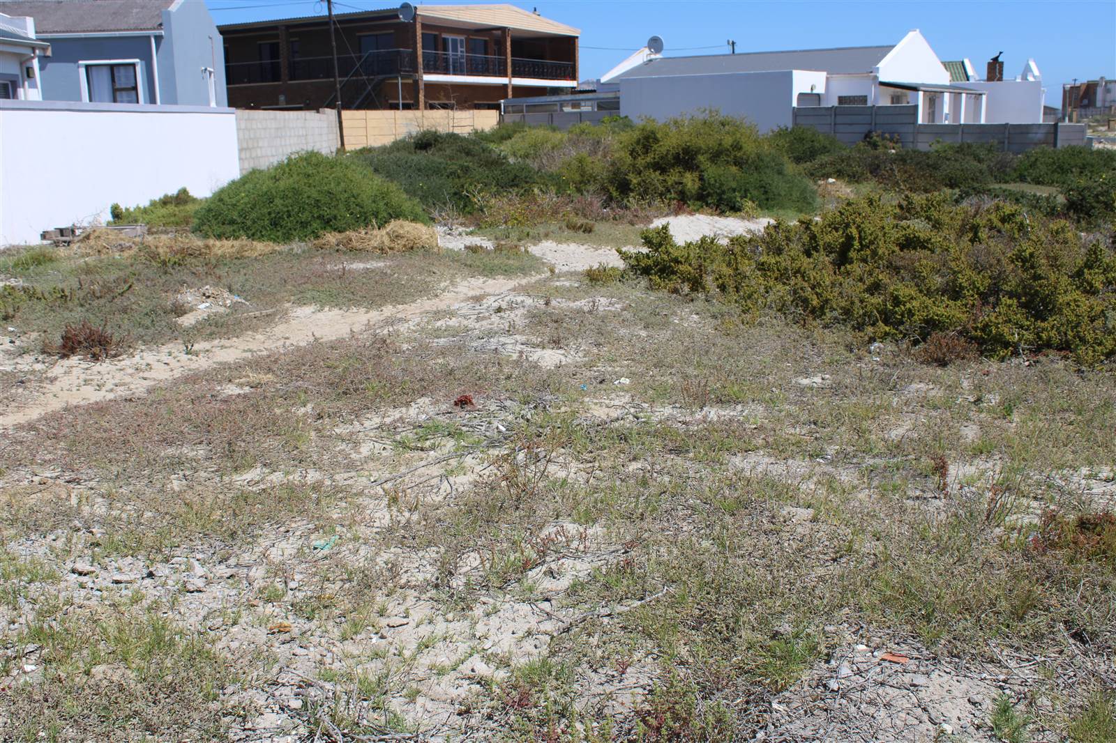 240 m² Land available in Middedorp photo number 1
