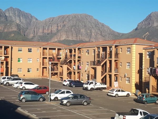 2 Bedroom Flat 2 Bedroom Flat