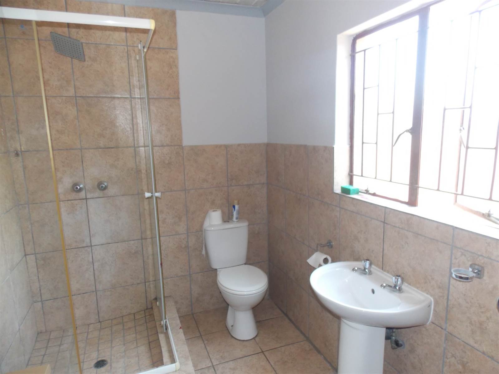 3 Bed House in Rethabile Gardens photo number 11