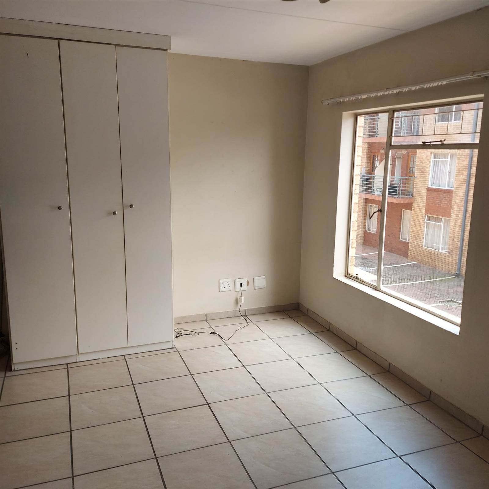 1 Bed Apartment in Auckland Park photo number 8