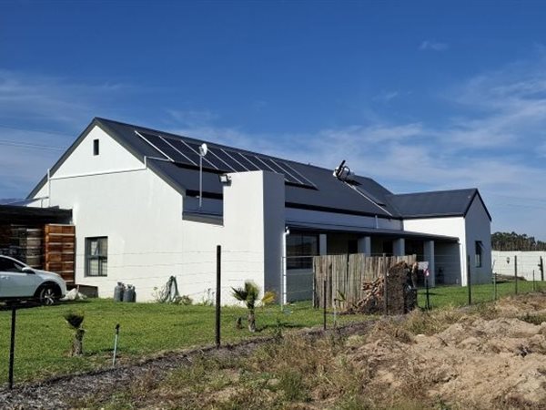 4 Bedroom House 4 Bedroom House