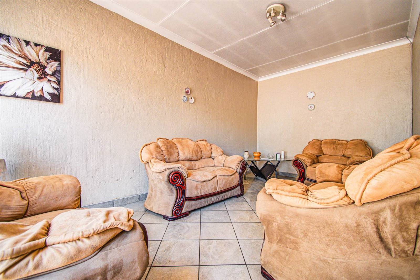 3 Bed House in Glen Marais photo number 9