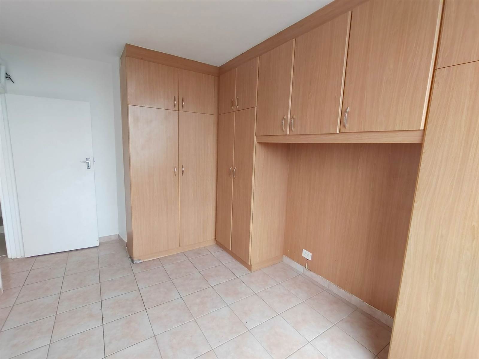 2 Bed Apartment in Windermere photo number 11