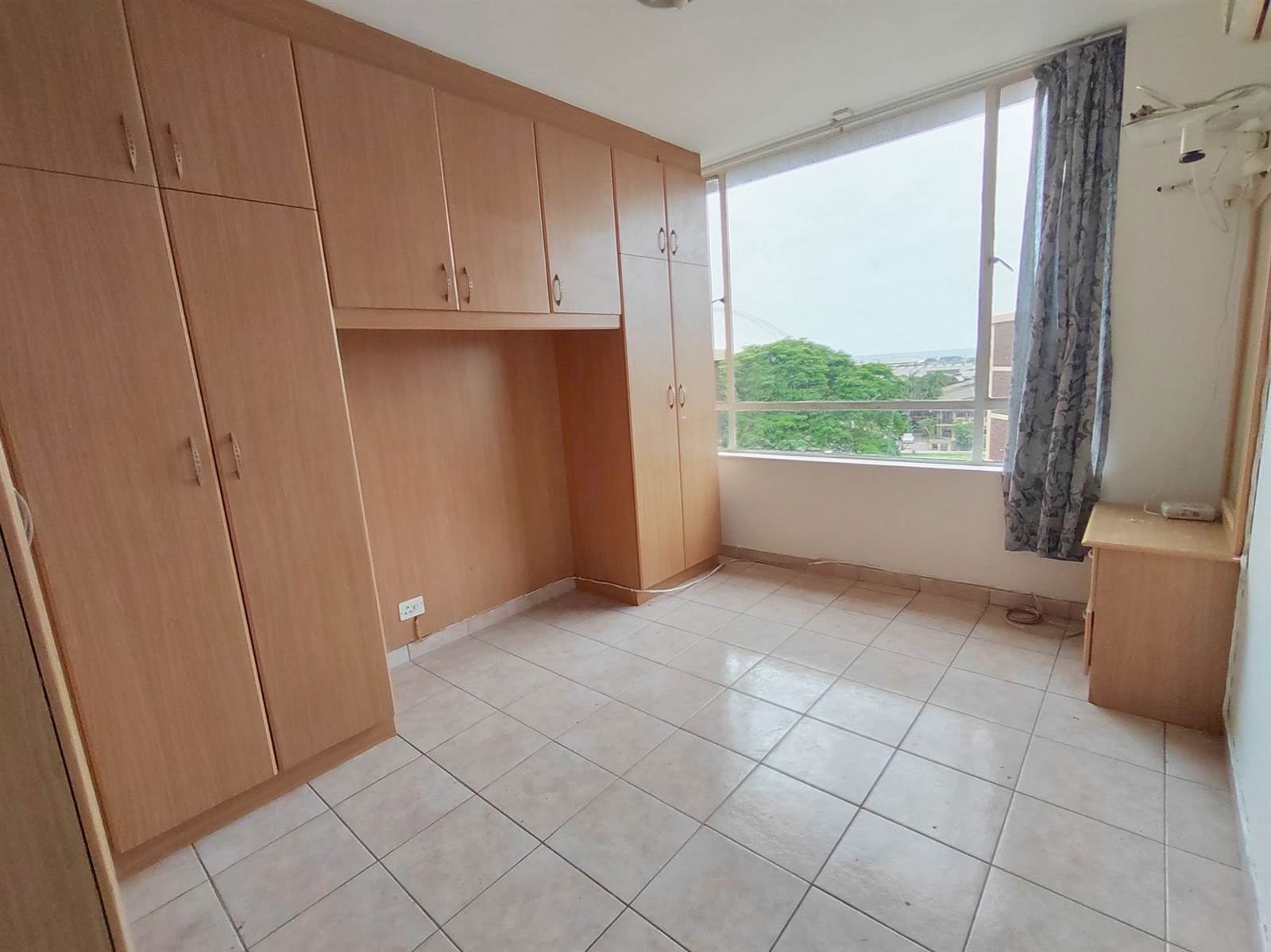 2 Bed Apartment in Windermere photo number 10