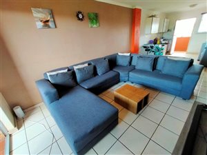 2 Bed Apartment in Zwartkop