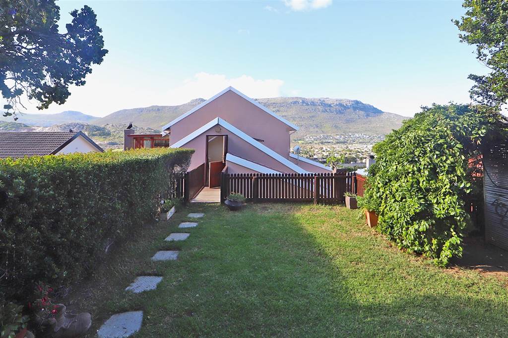 5 Bed House in Fish Hoek photo number 29