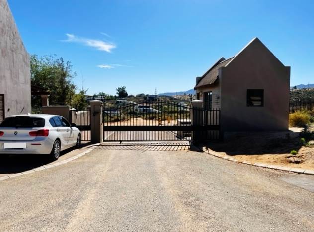 2 Bed House in Clanwilliam photo number 1