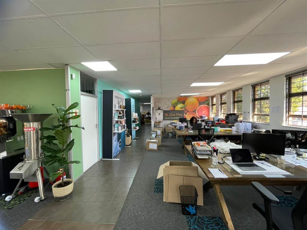 411  m² Commercial space in Blairgowrie photo number 19