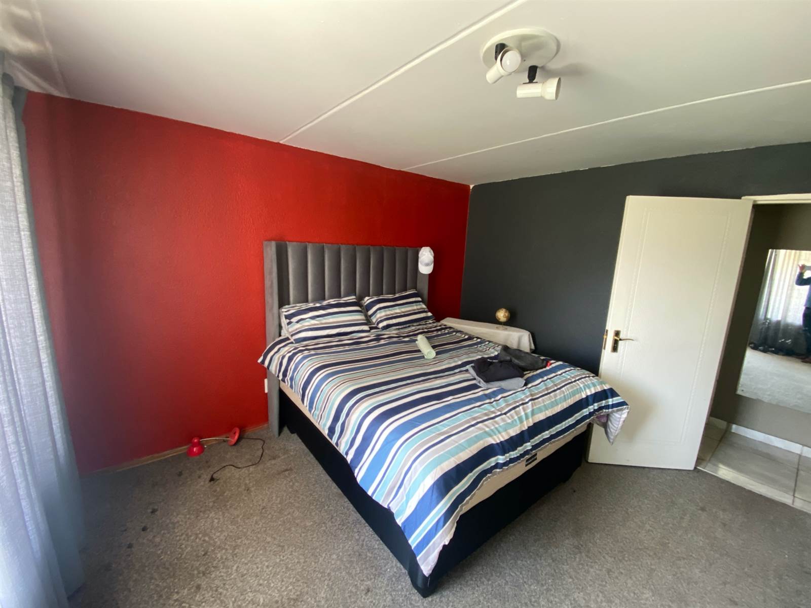 2 Bed Apartment in Krugersdorp North photo number 12
