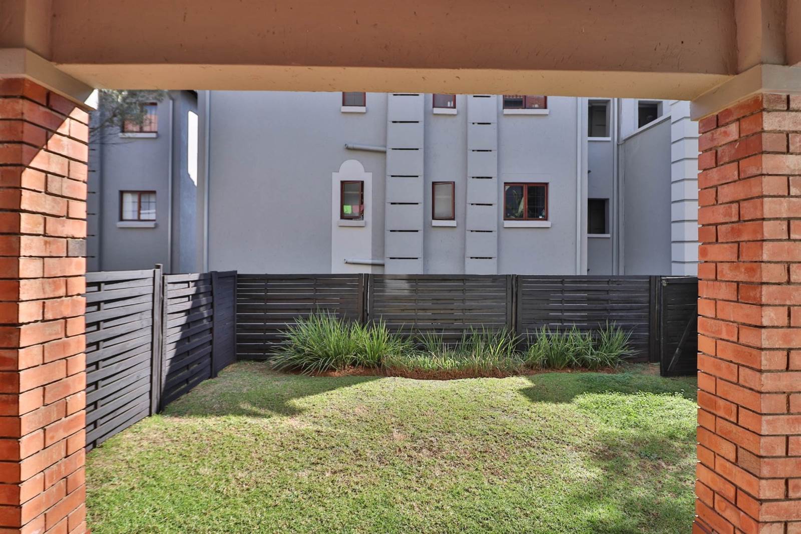 1 Bed Apartment in Rivonia photo number 15