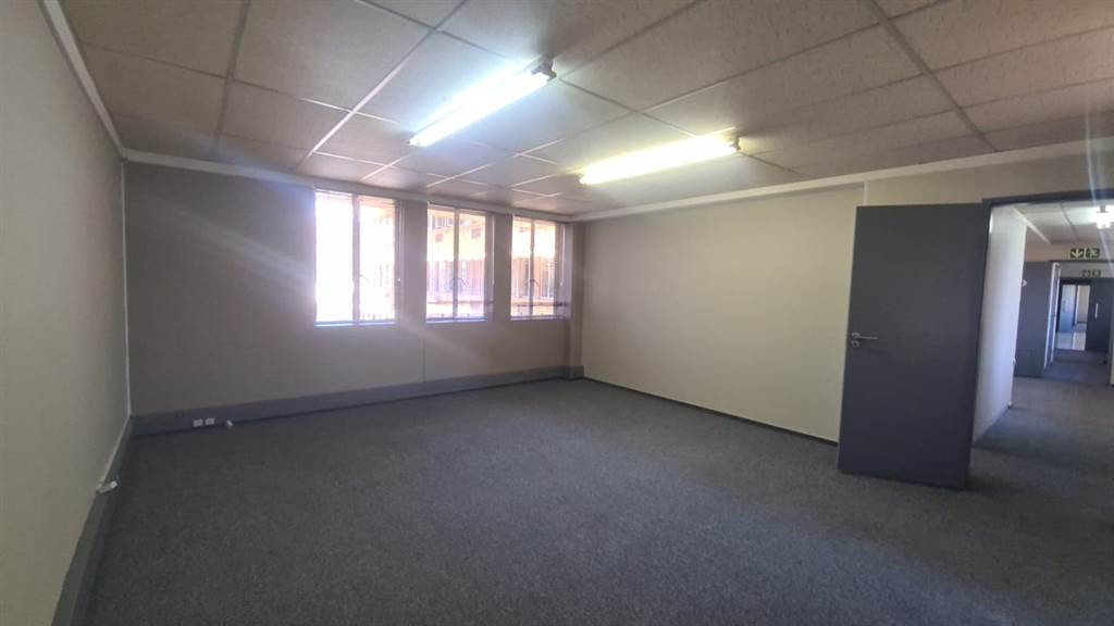 96  m² Commercial space in Pretoria Central photo number 13