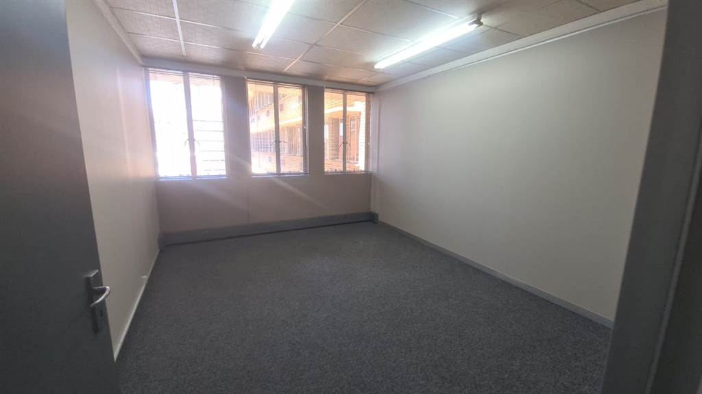 96  m² Commercial space in Pretoria Central photo number 8