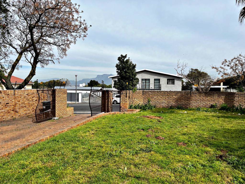 3 Bed House in Parow North photo number 15