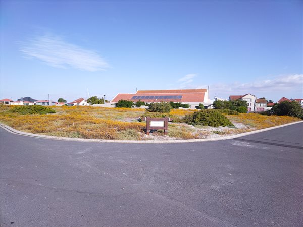 1316 m² Land available in Port Owen