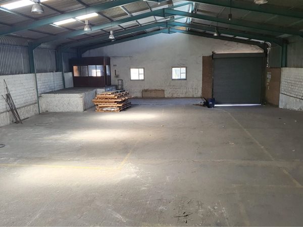 1000  m² Industrial space in Sidwell