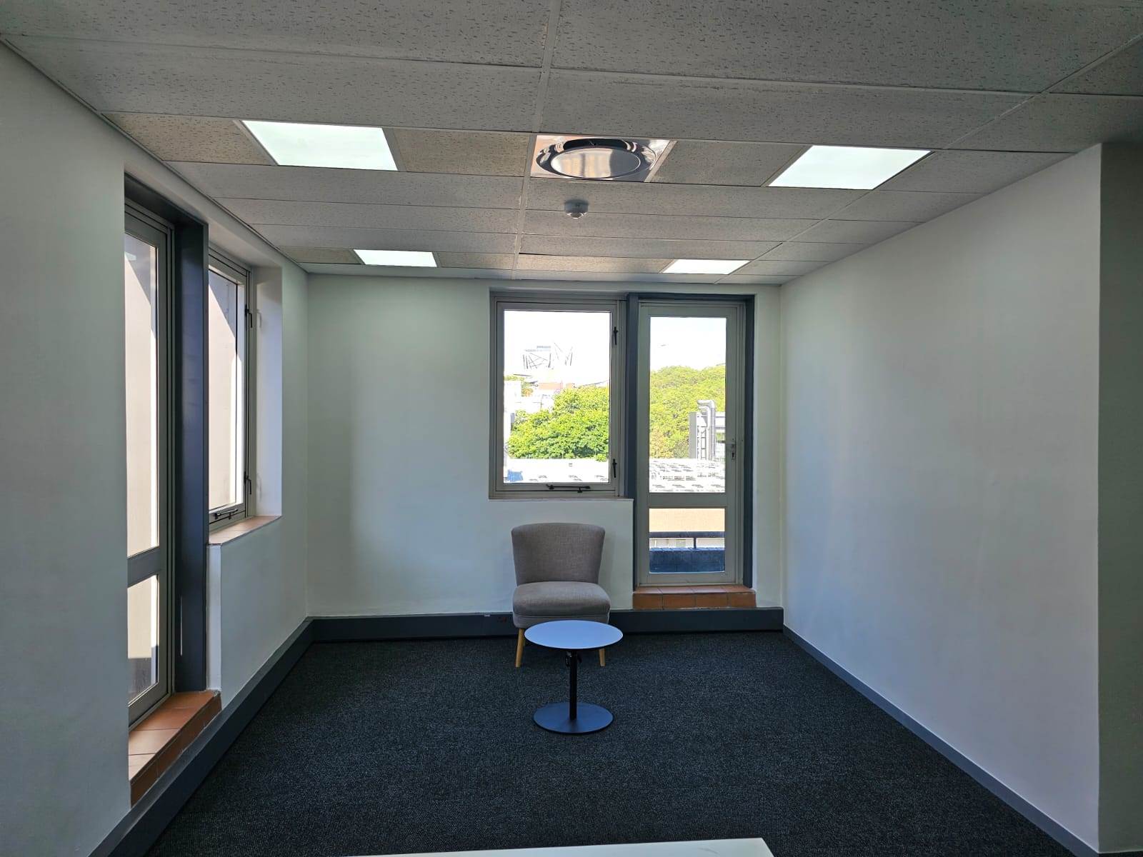 27  m² Office Space in Rosebank photo number 3