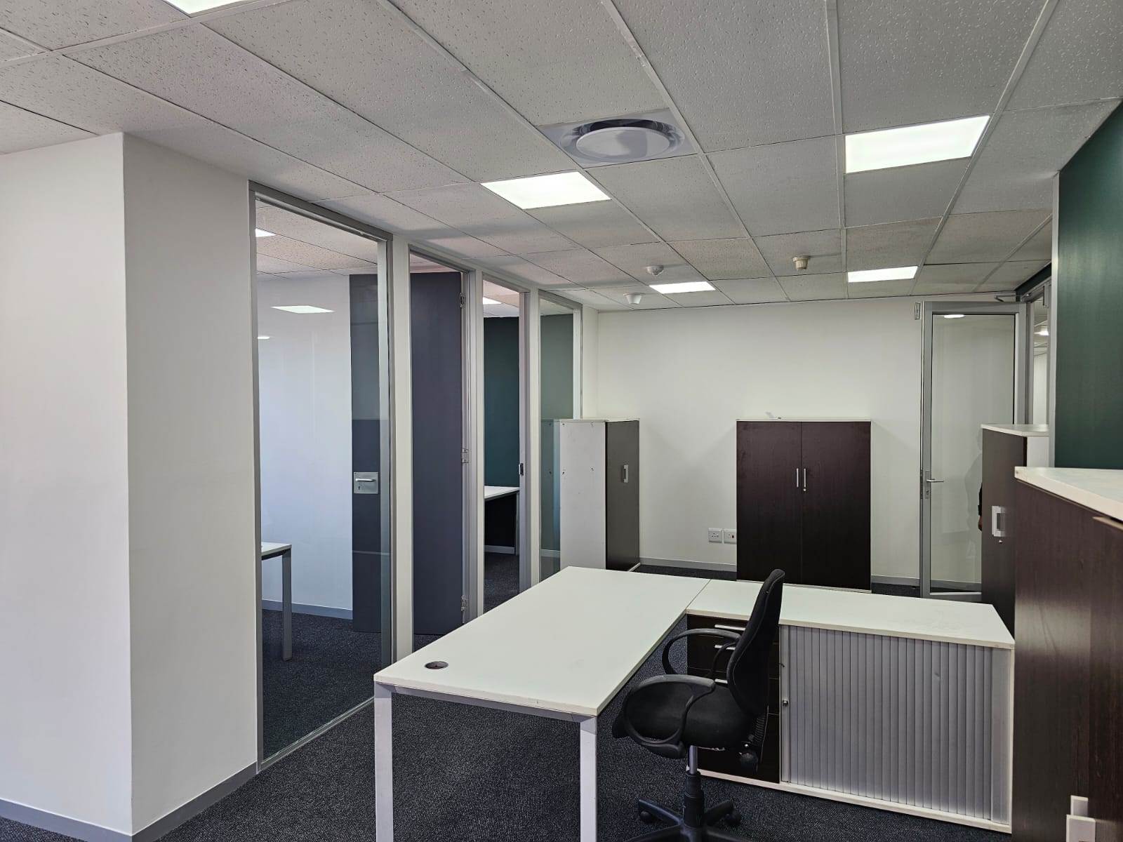 27  m² Office Space in Rosebank photo number 2
