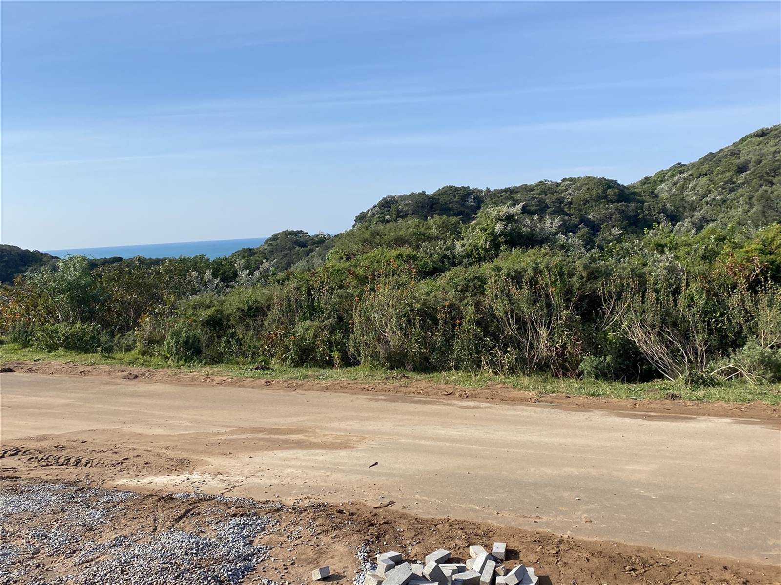 716 m² Land available in Cintsa photo number 1