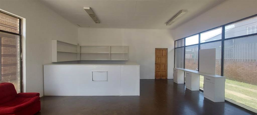 Commercial space in Lydenburg photo number 4