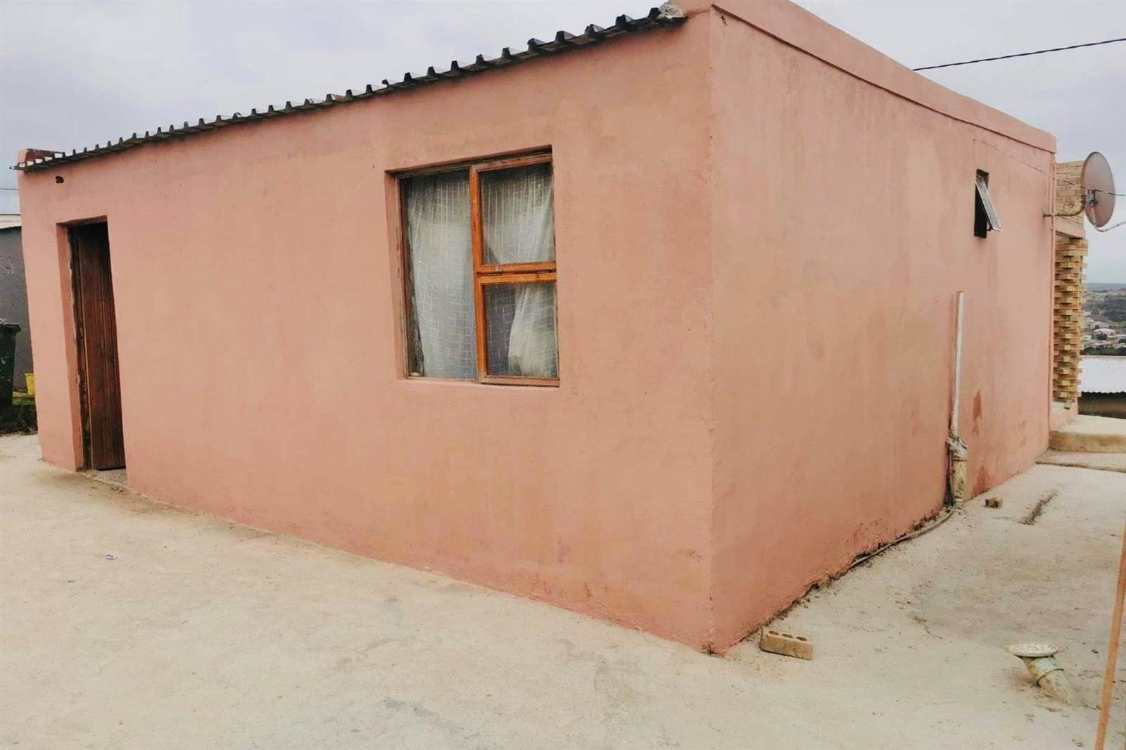 2 Bed House in Kwa Nobuhle photo number 5