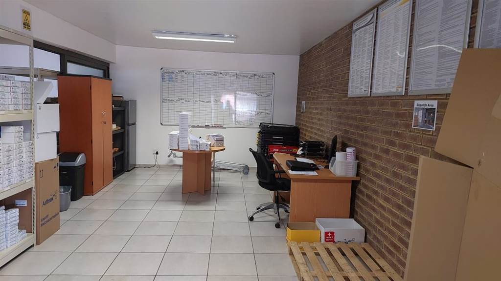 700  m² Commercial space in Bo Dorp photo number 10