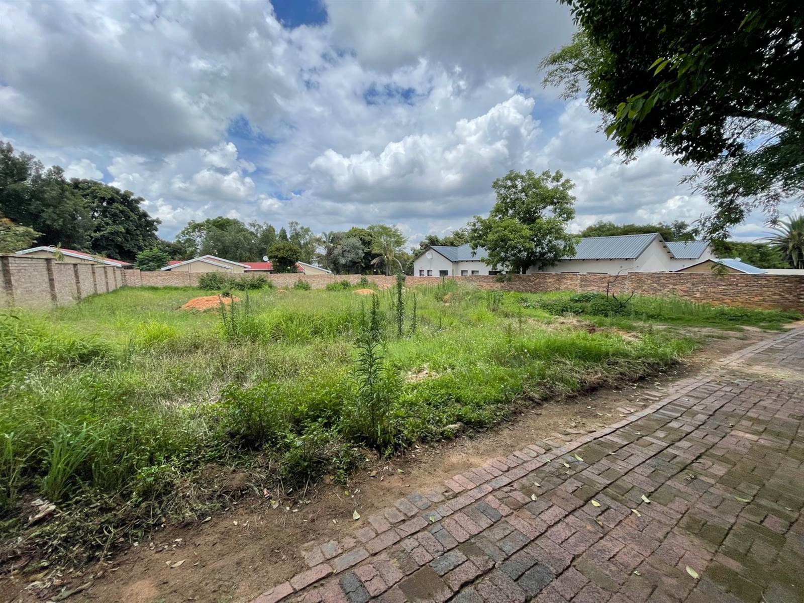 1000 m² Land available in Bryanston photo number 25