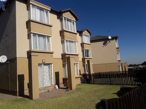 2 Bed Apartment in Reyno Ridge