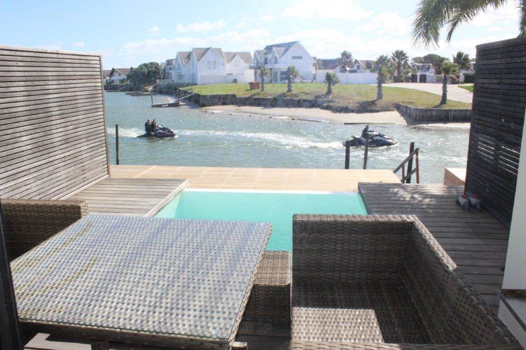 3 Bed Townhouse in St Francis Bay Canals photo number 1