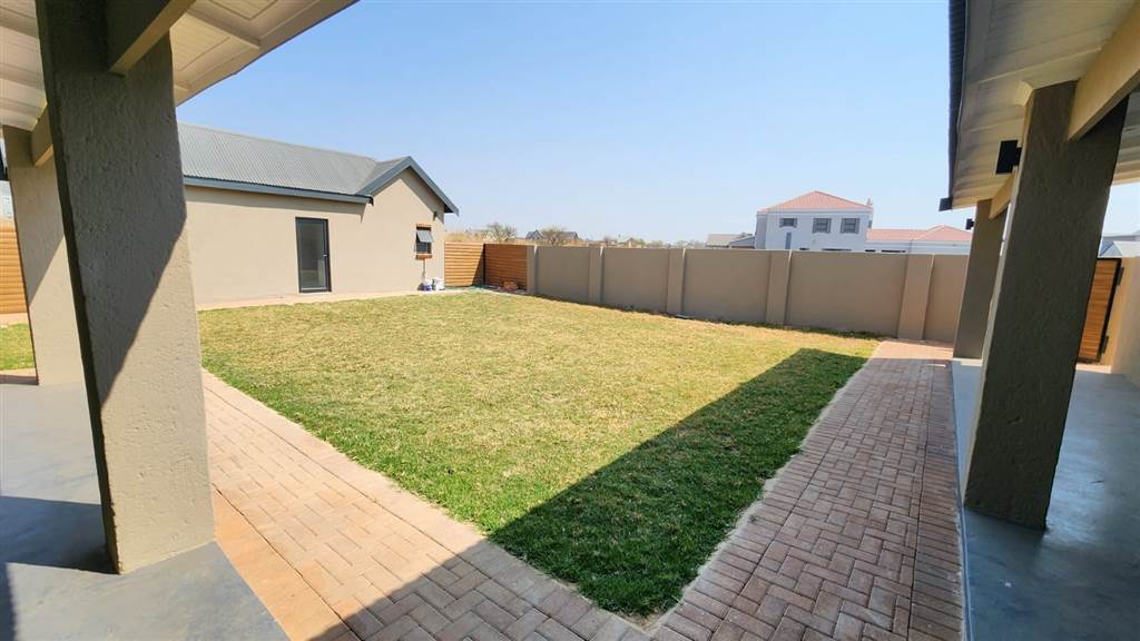 5 Bed House in Boschkop photo number 30