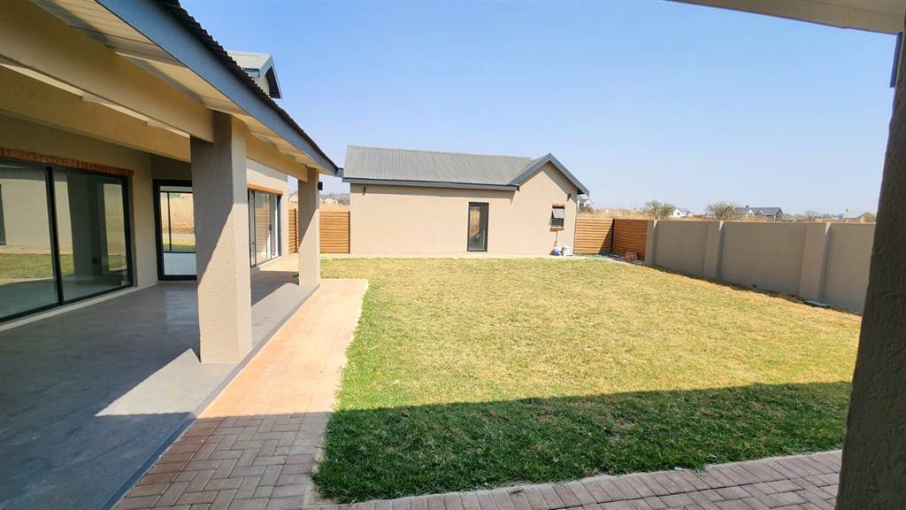 5 Bed House in Boschkop photo number 12