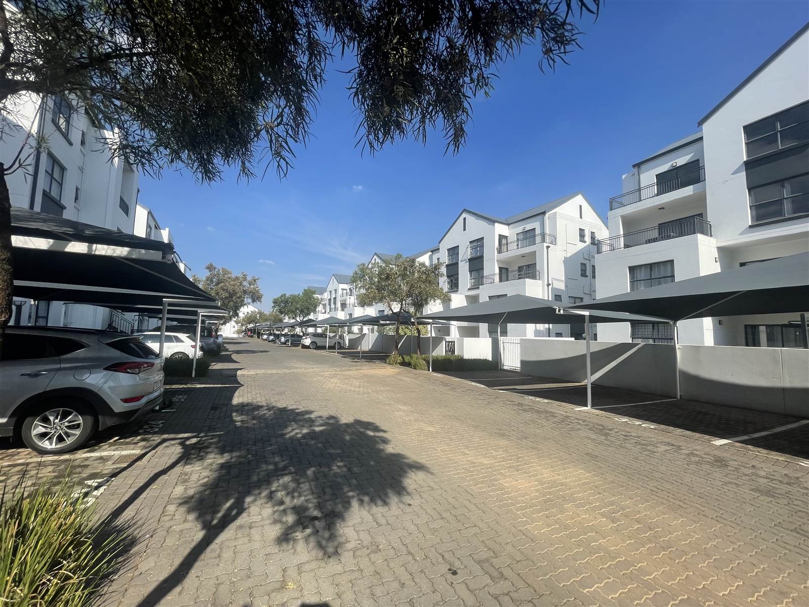 3 Bed Apartment in Edenvale photo number 1