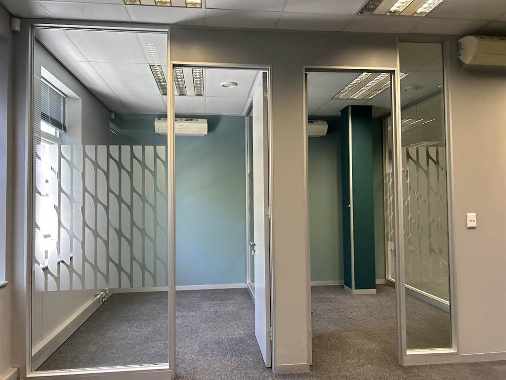 432  m² Office Space in Rondebosch photo number 19