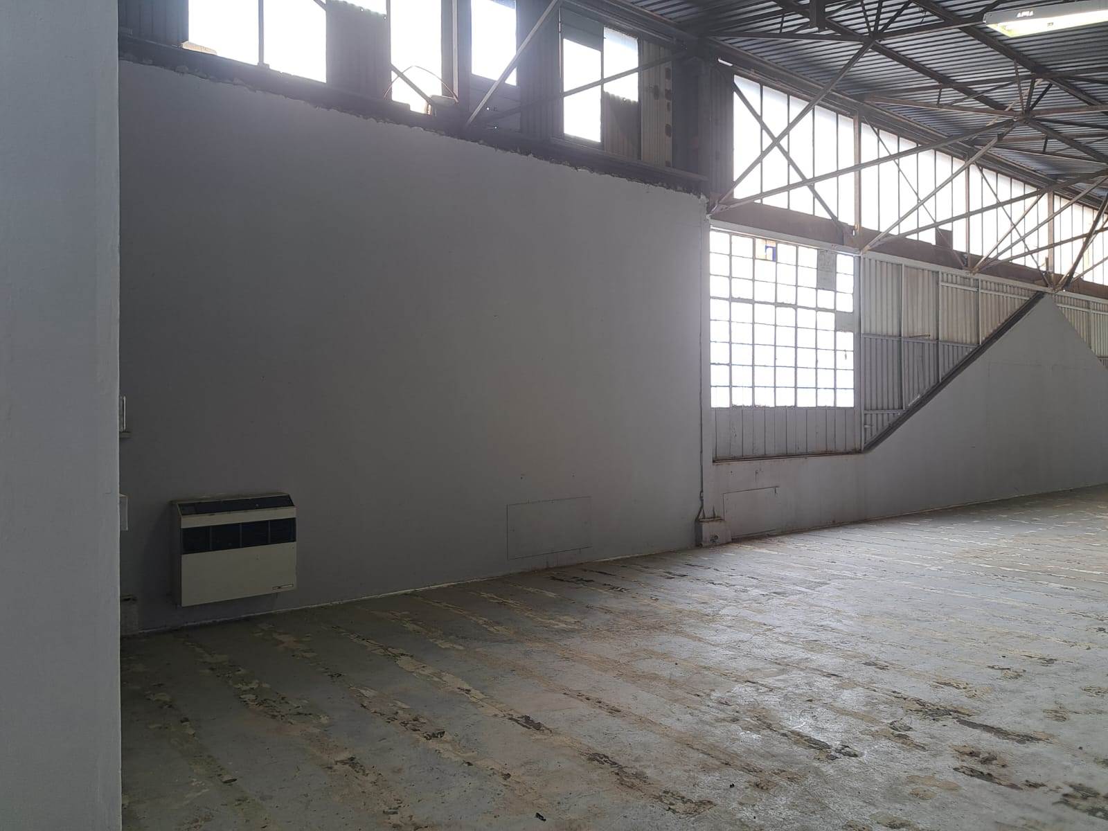 3800  m² Industrial space in Aeroton photo number 9
