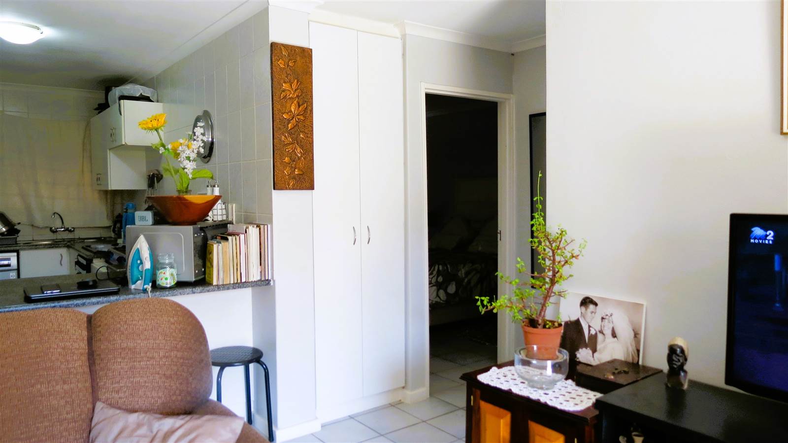 2 Bed Apartment in Paarl photo number 8