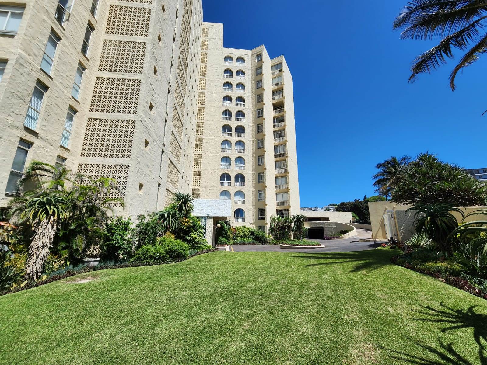 3 Bed Apartment in Umhlanga Rocks photo number 17