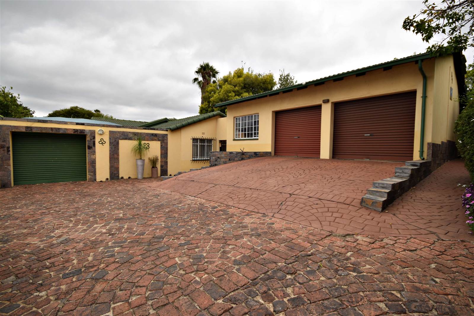 3 Bed House in Johannesburg North photo number 26